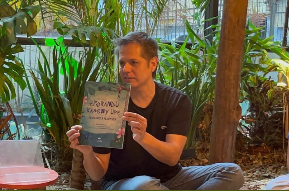 Editora Voo - Bate-papo com o autor Daniel Montoya