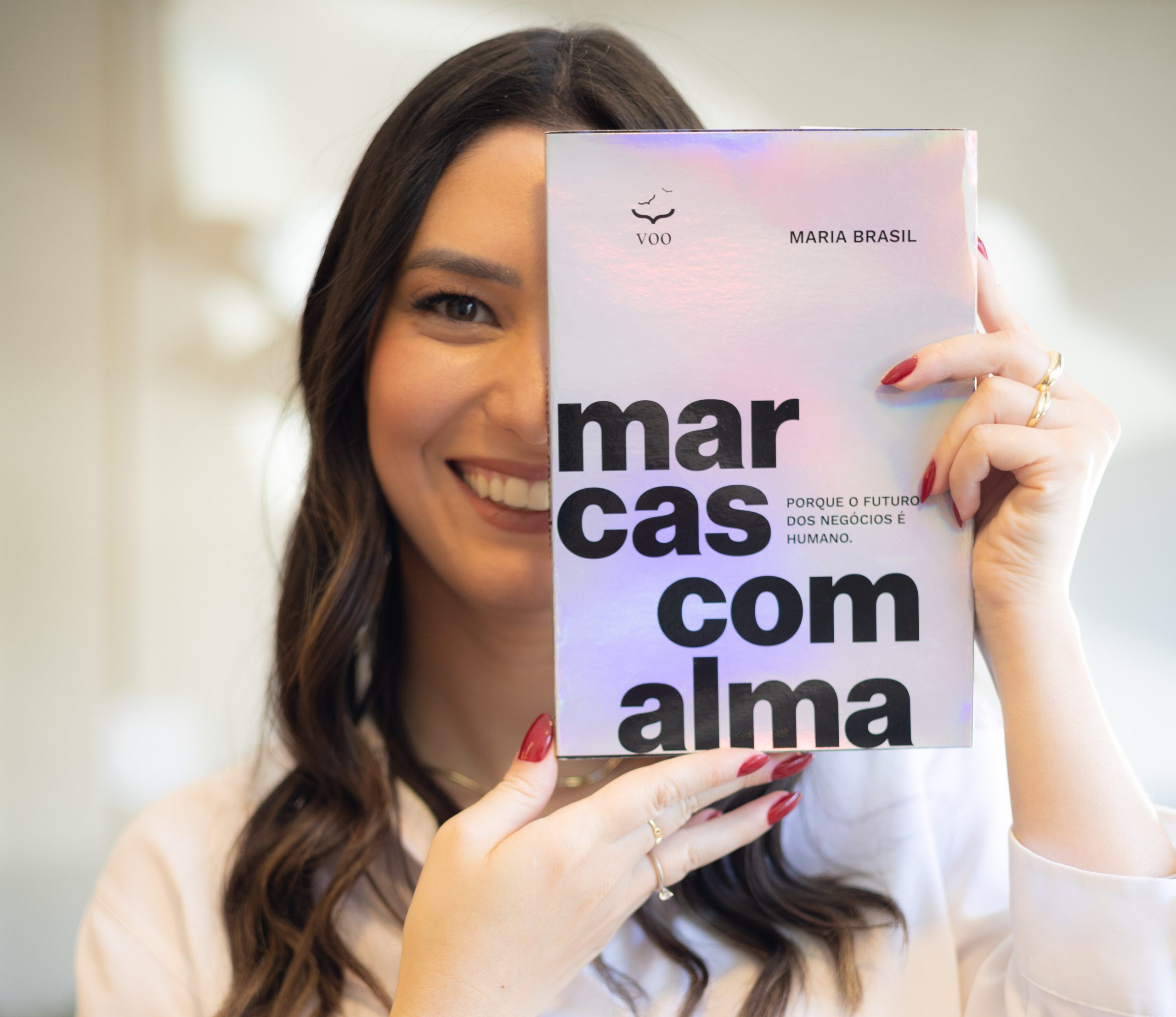 Editora Voo - Bate-papo com a autora Maria Brasil